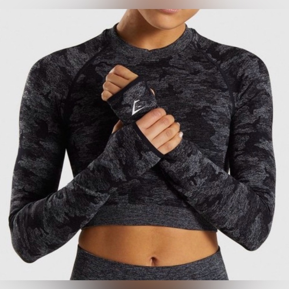 Gymshark Women's Adapt Black Camo Seamless Long Sleeve Crop Top M